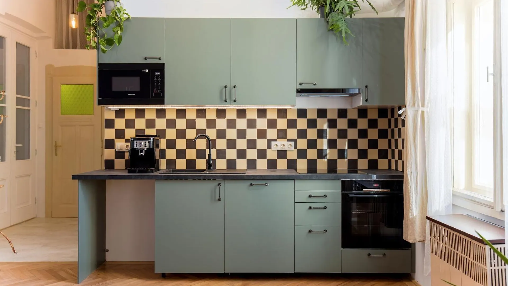 After Eight Apartment Budapest