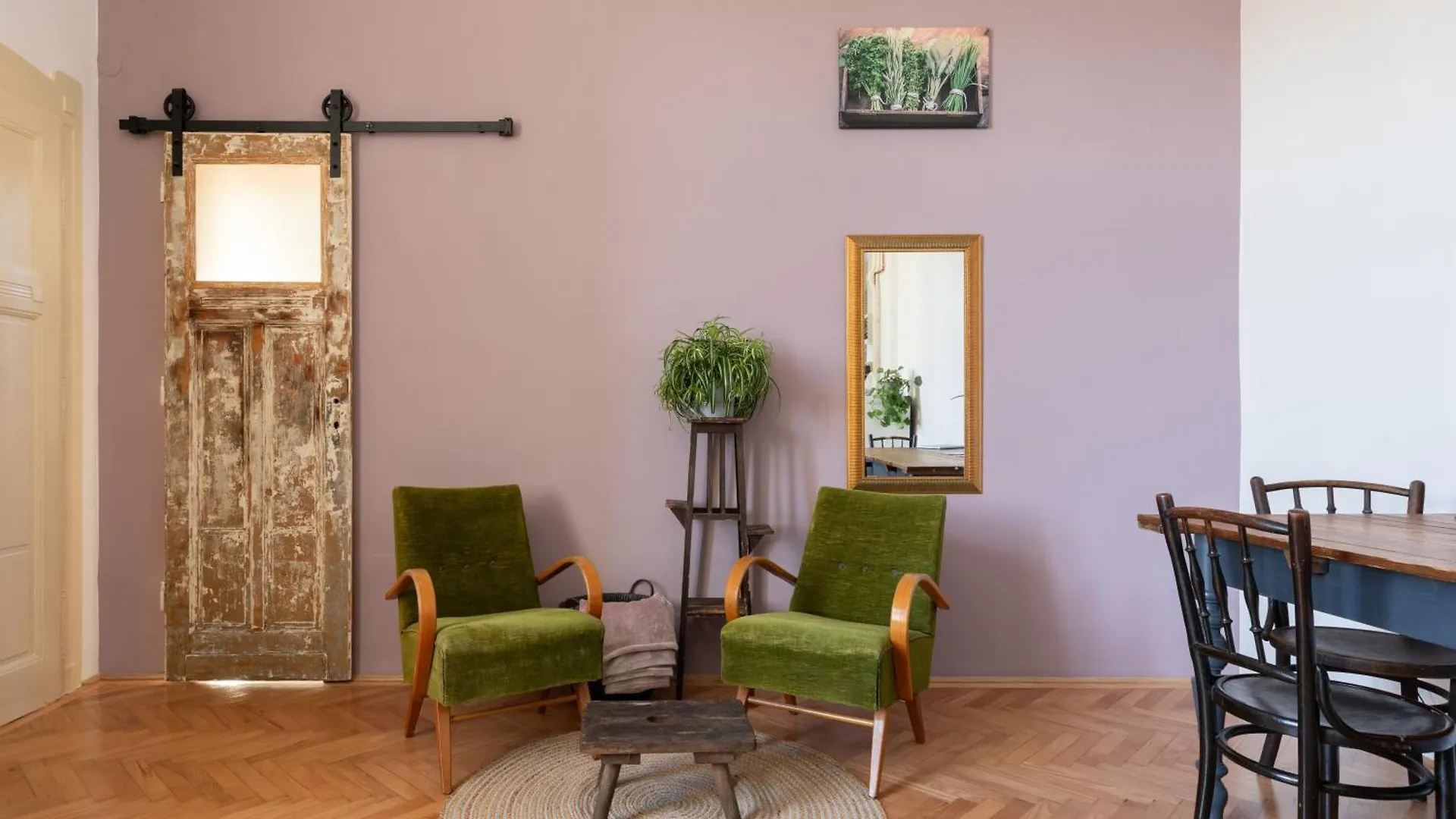 After Eight Apartment Budapest