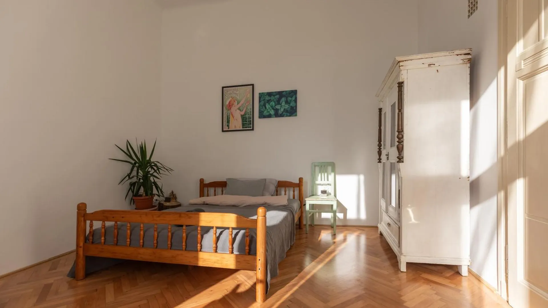 After Eight Apartment Budapest