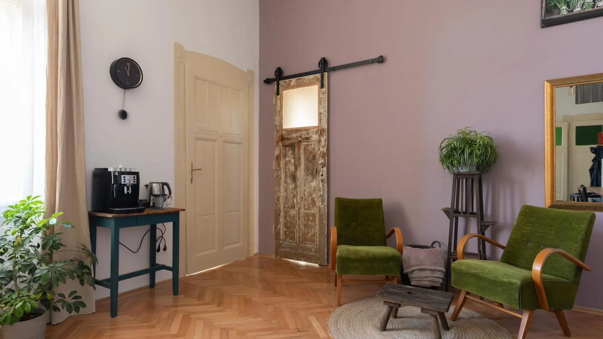After Eight Apartment Budapest