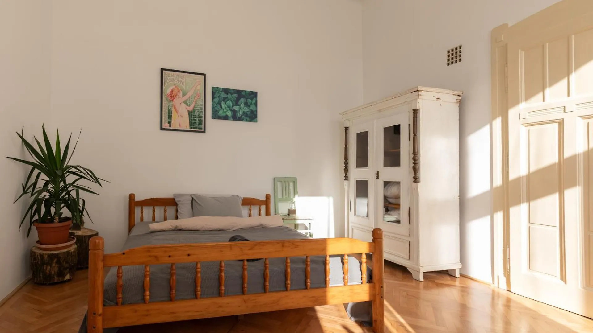 After Eight Apartment Budapest