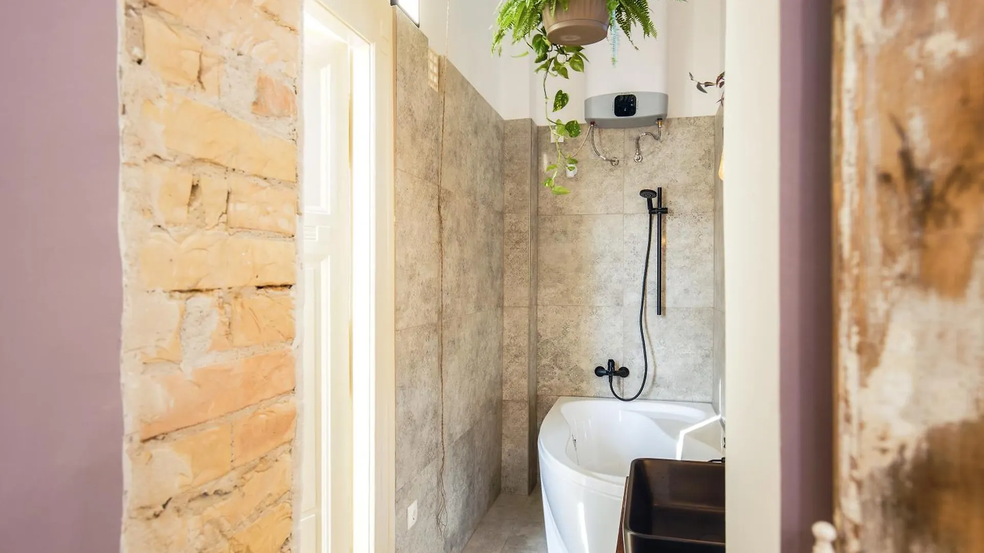 After Eight Apartment Budapest