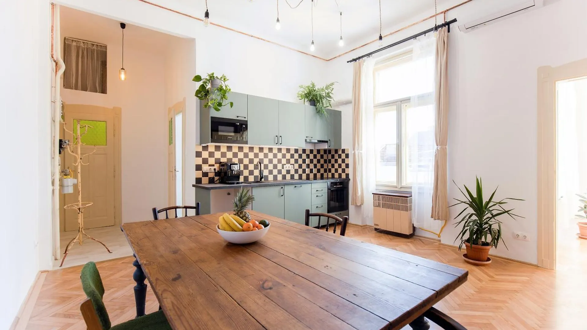 After Eight Apartment Budapest